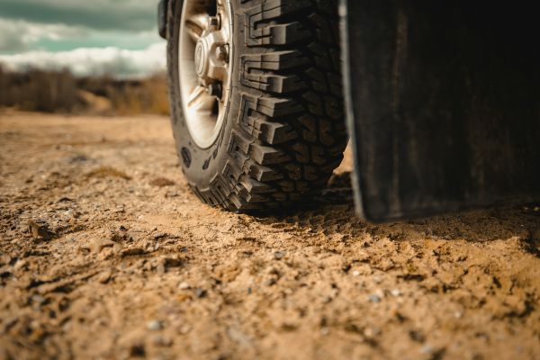 Les avantages du BFGoodrich all-terrain T/A KO2 sur différents terrains